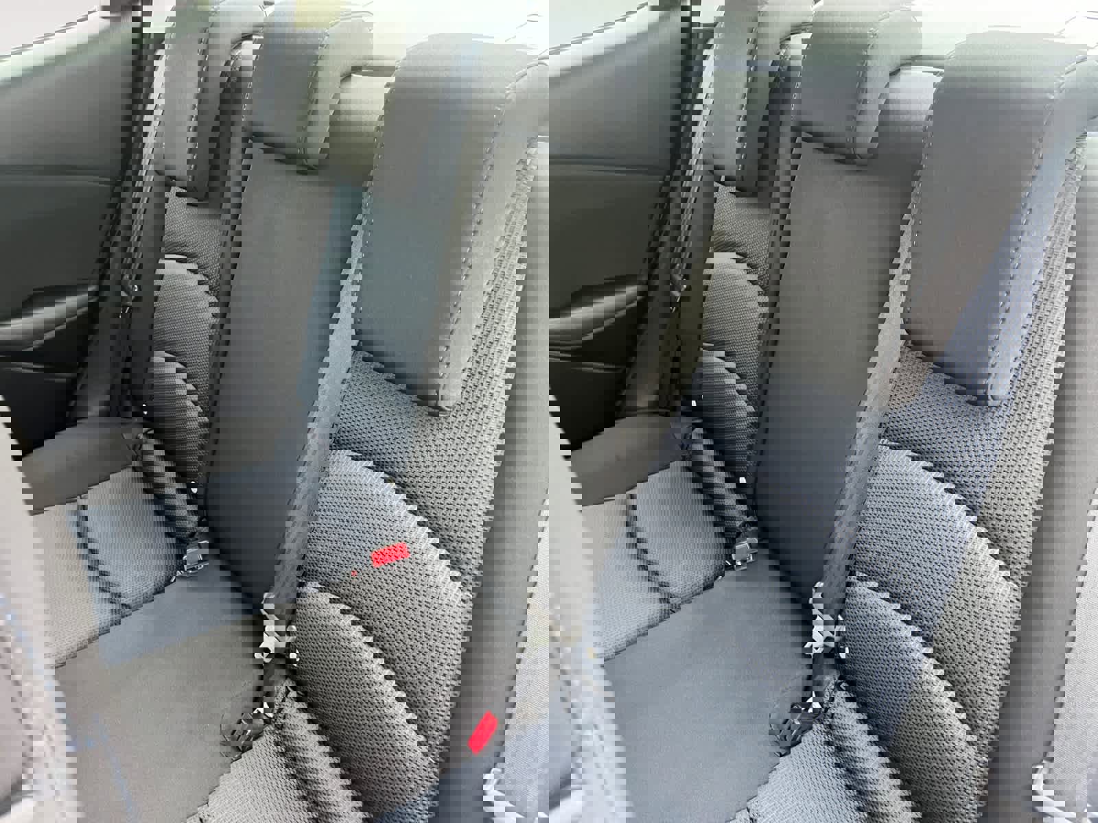 Used 2019 Toyota Yaris LE image 13