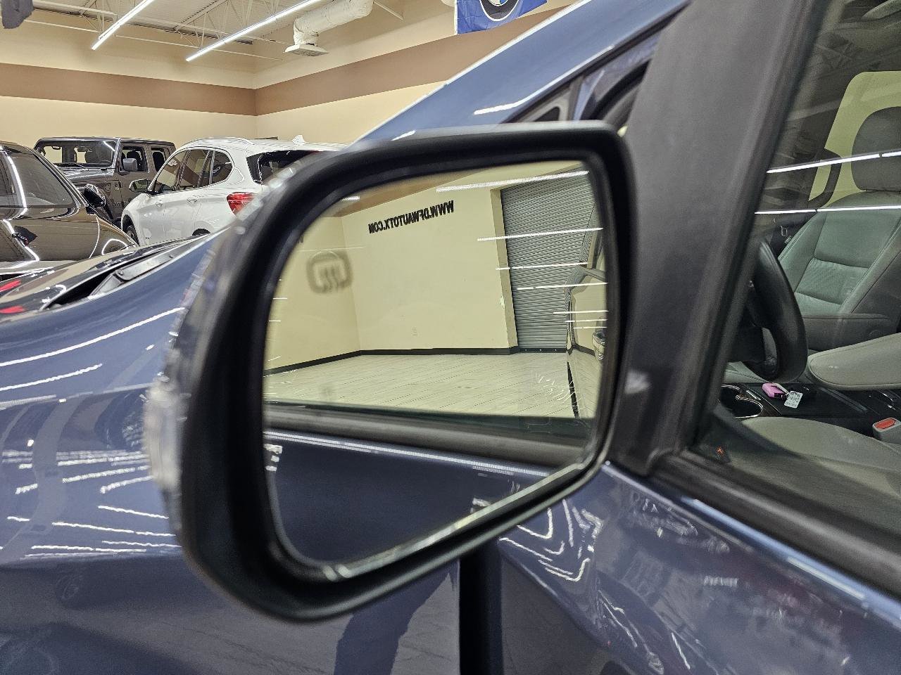 Used 2015 Toyota Sienna Limited FWD image 12