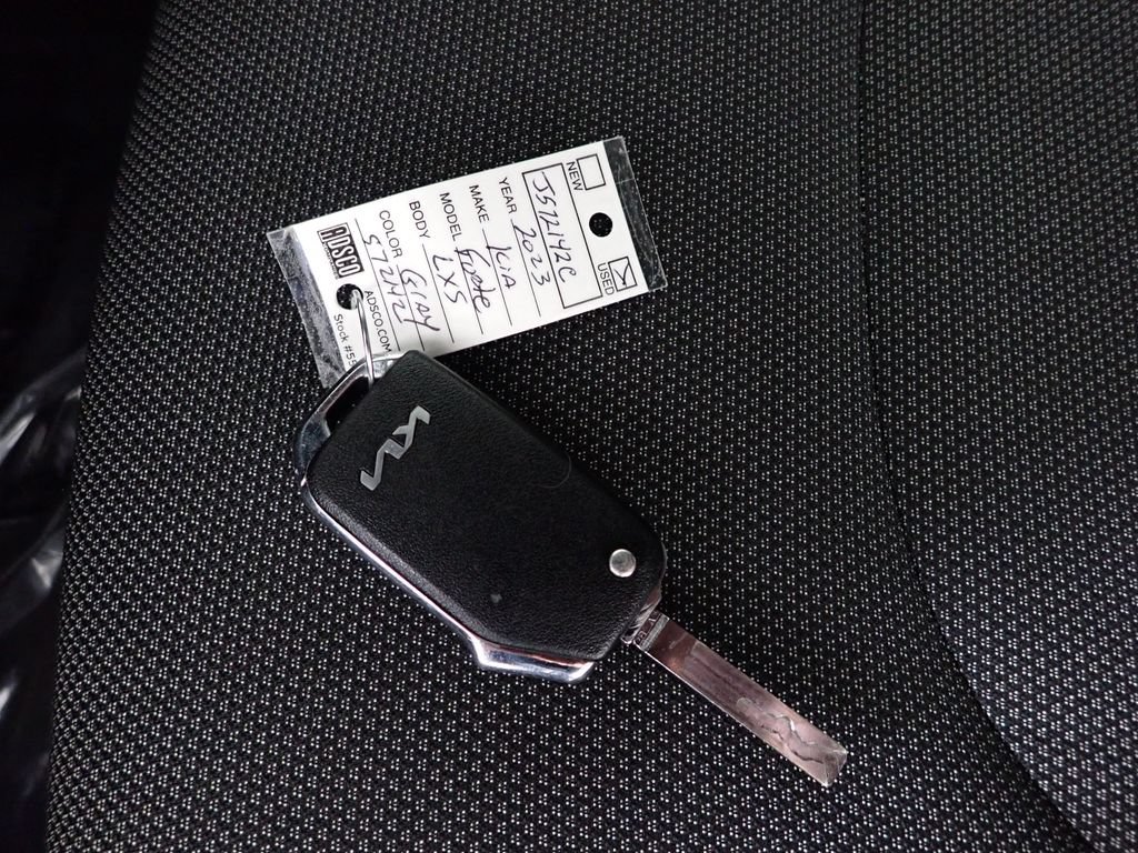 Used 2023 Kia Forte LXS w/ LXS Technology Package FWD image 41