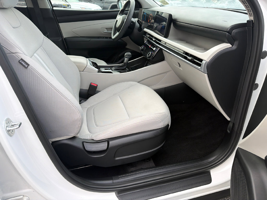 Used 2025 Hyundai Tucson SEL FWD image 13