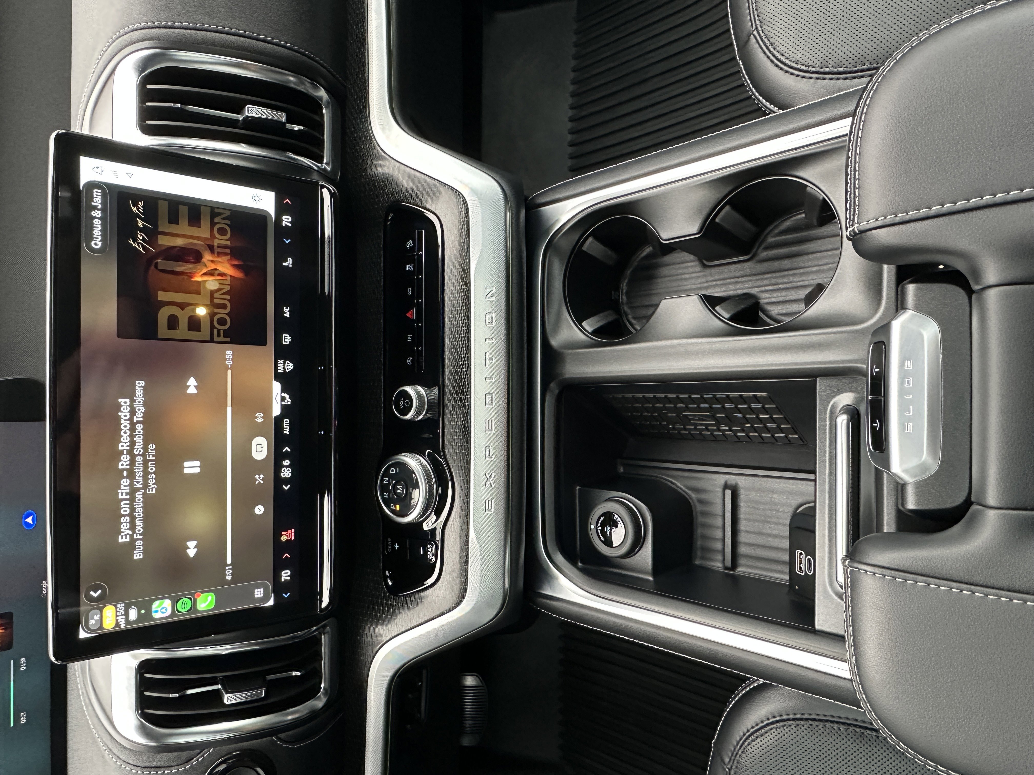 Used 2025 Ford Expedition Platinum w/ Stealth Appearance Package AWD/4WD image 43