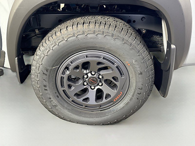 New 2025 Nissan Frontier PRO-4X image 28