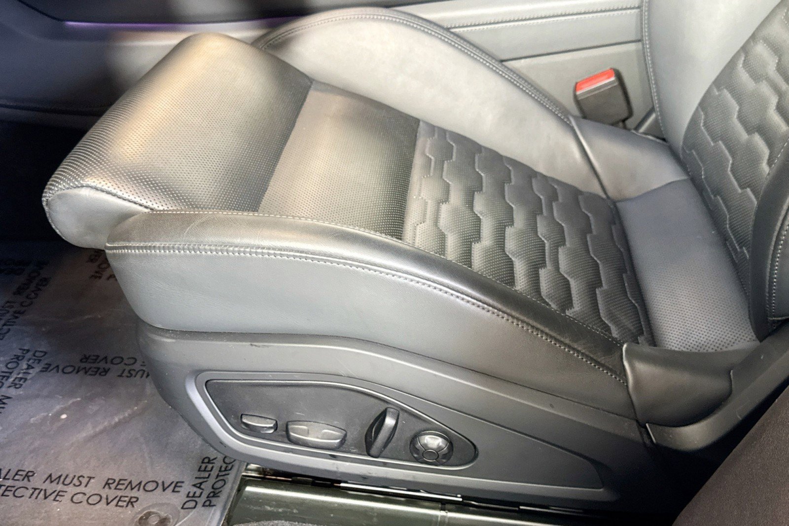 Used 2024 Audi RS e-tron GT w/ Carbon Performance Package image 18