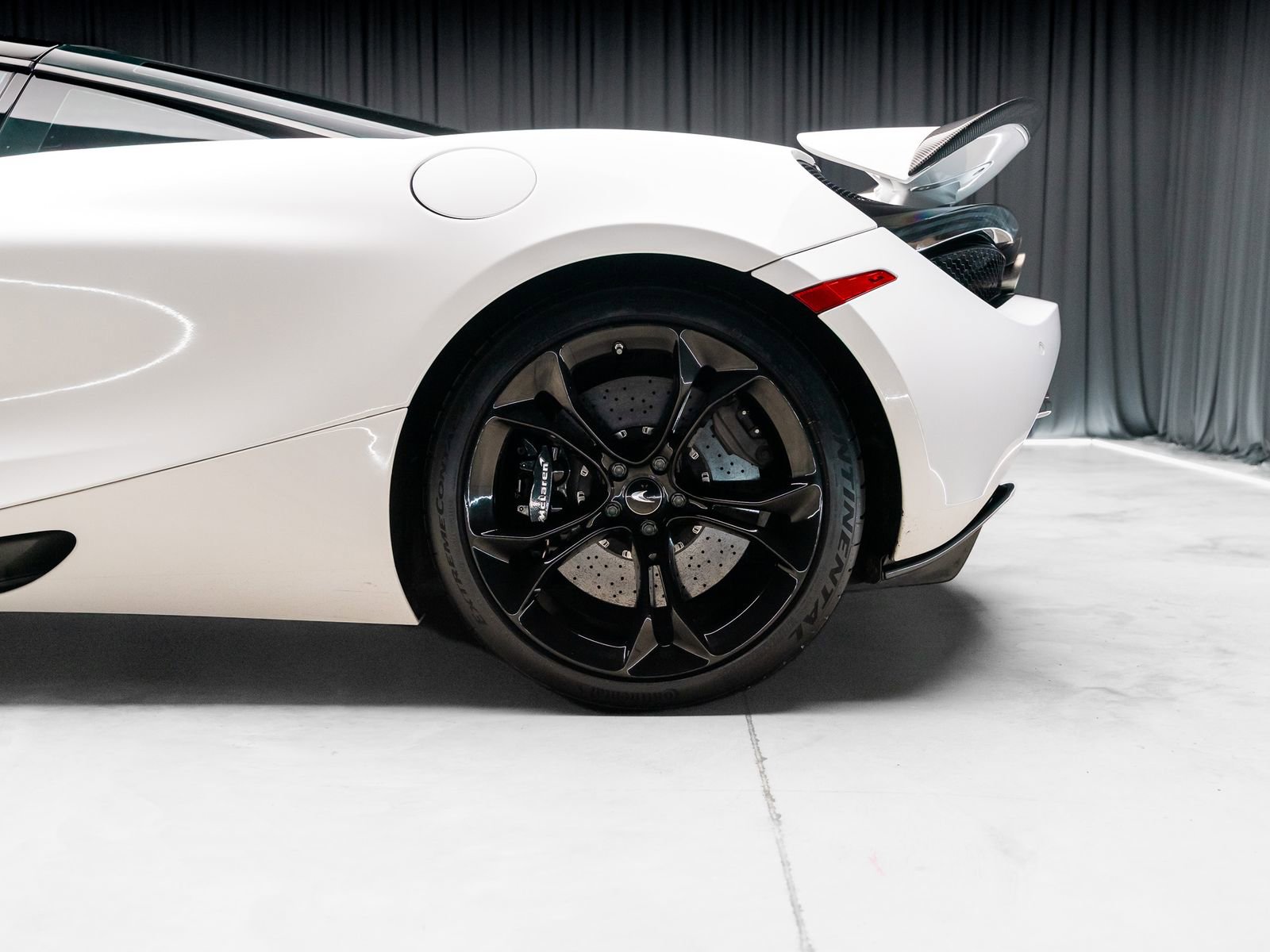 Used 2019 McLaren 720S Performance RWD image 36