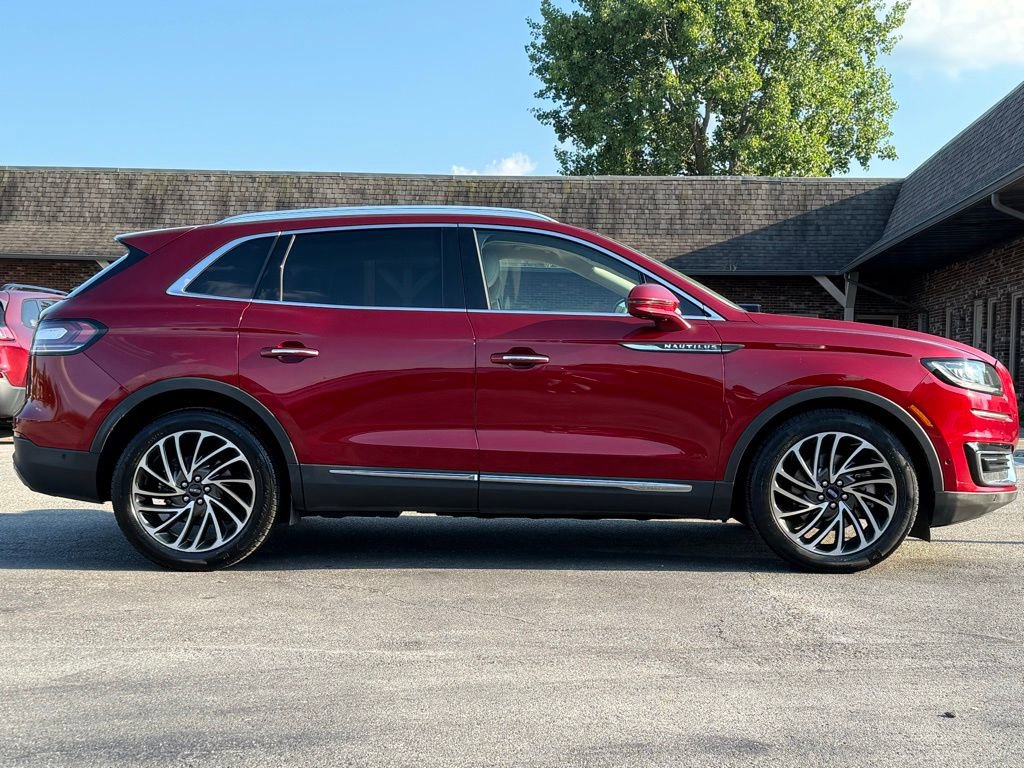 Used 2019 Lincoln Nautilus Reserve image 7