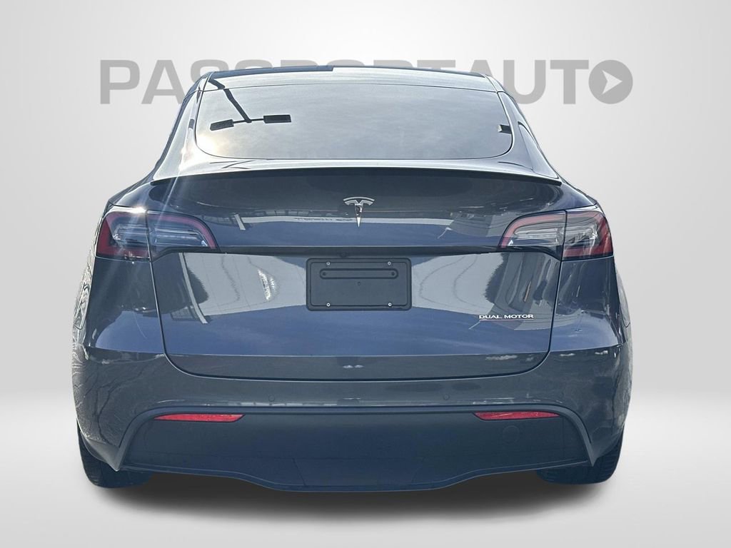 Used 2021 Tesla Model Y Performance image 3