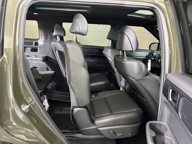 Used 2025 Hyundai Santa Fe Calligraphy image 27