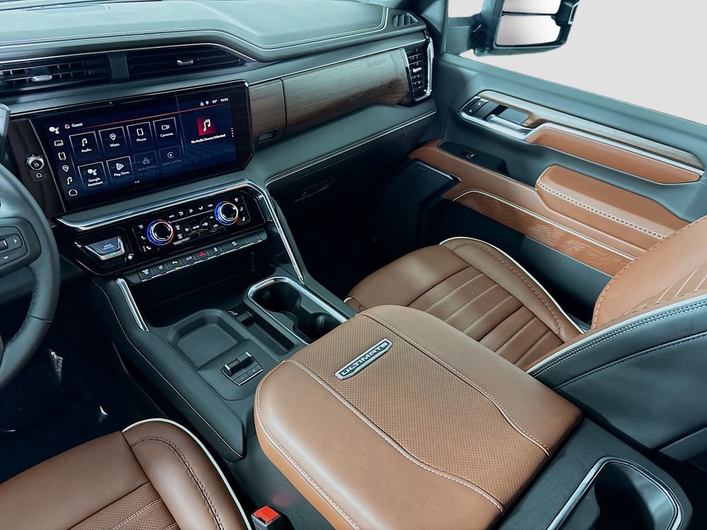 New 2026 GMC Sierra 3500 Denali Ultimate w/ LPO, Black Badging Package image 24