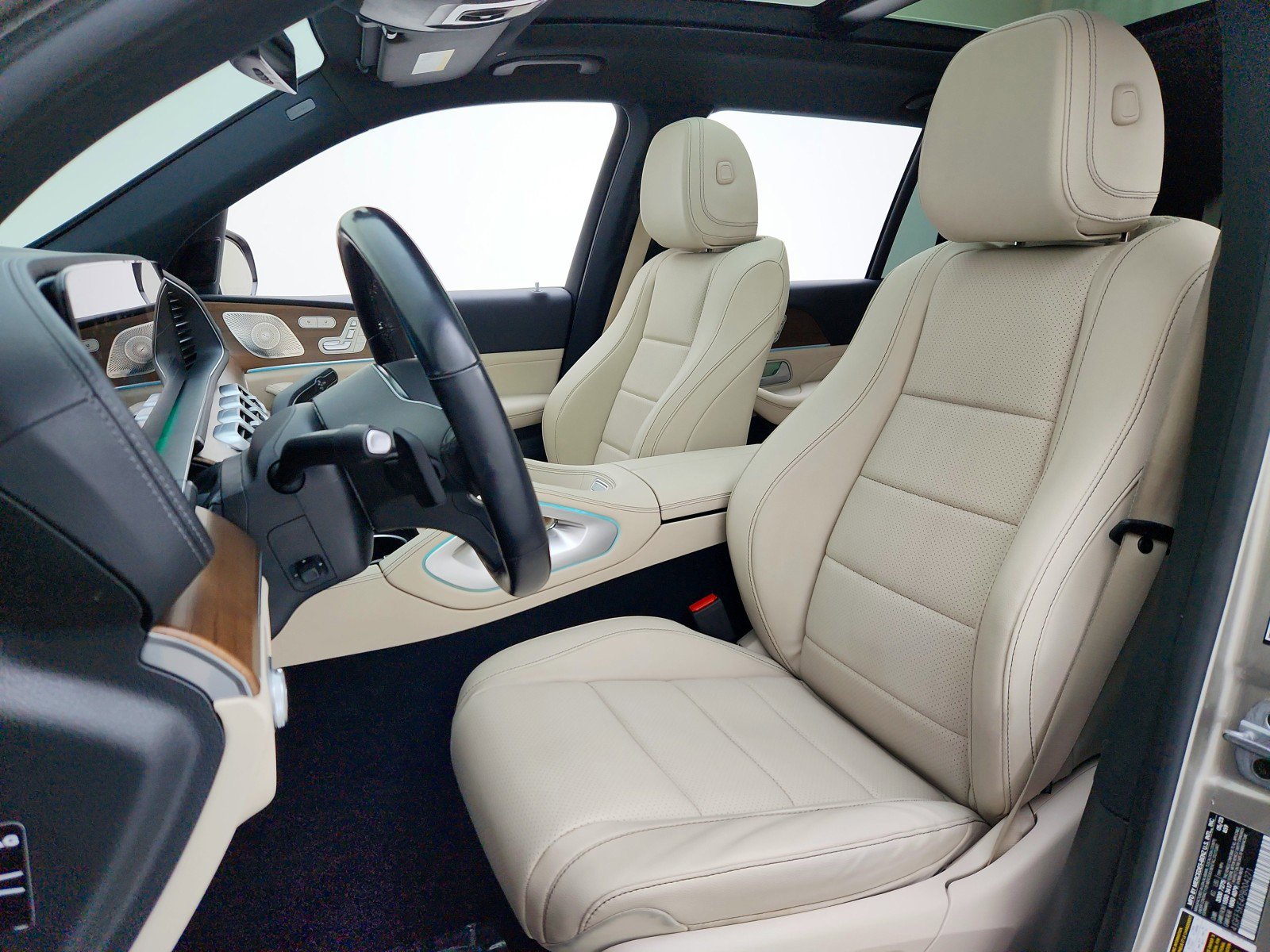 Used 2023 Mercedes-Benz GLS 450 4MATIC image 17