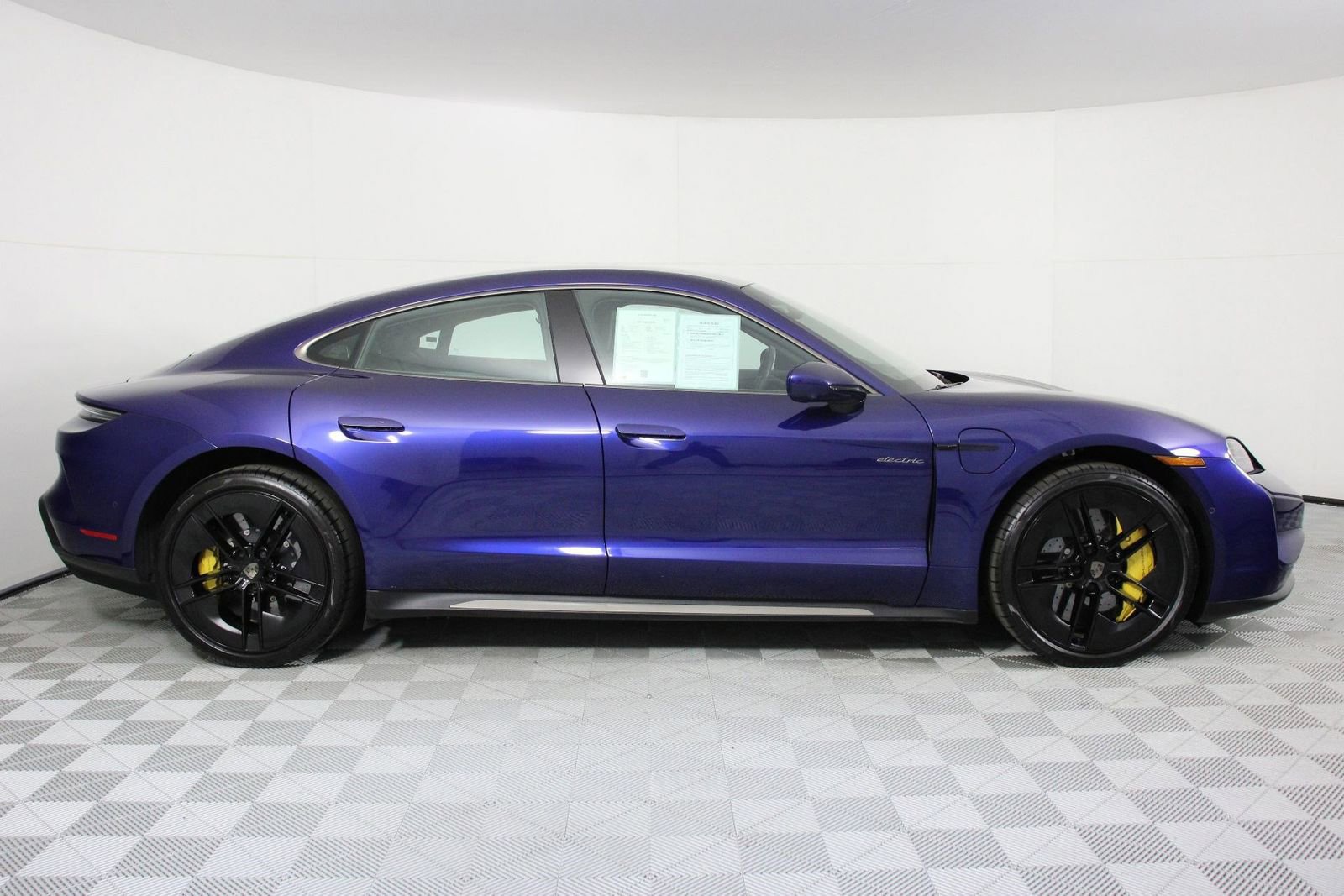 Certified 2025 Porsche Taycan Turbo image 8