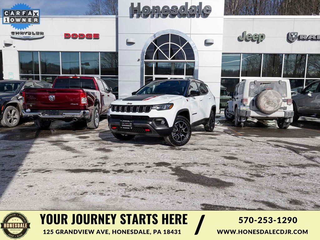 Used 2025 Jeep Compass Trailhawk