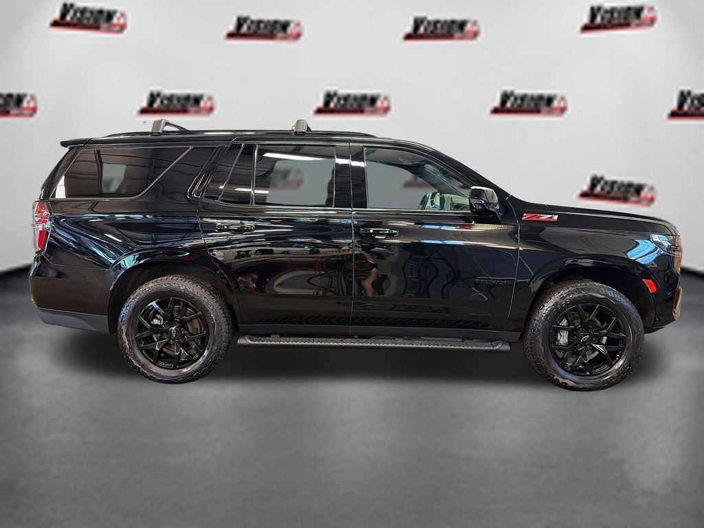 Used 2022 Chevrolet Tahoe Z71 w/ Luxury Package AWD/4WD image 4