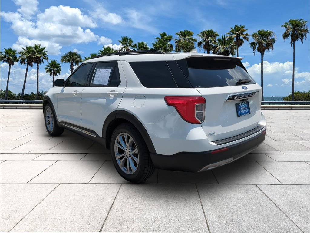 Certified 2021 Ford Explorer XLT w/ Equipment Group 202A RWD image 6