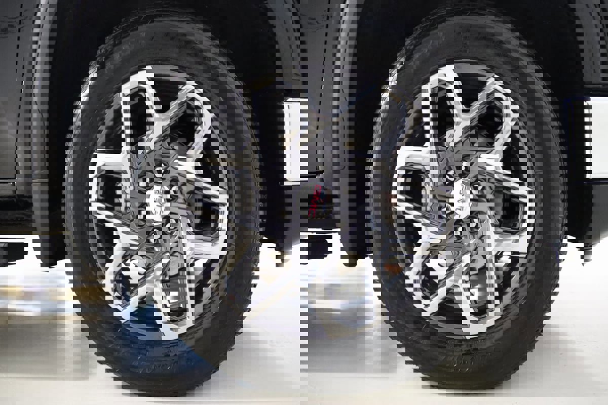 Used 2023 GMC Sierra 1500 SLT w/ SLT Convenience Package image 87