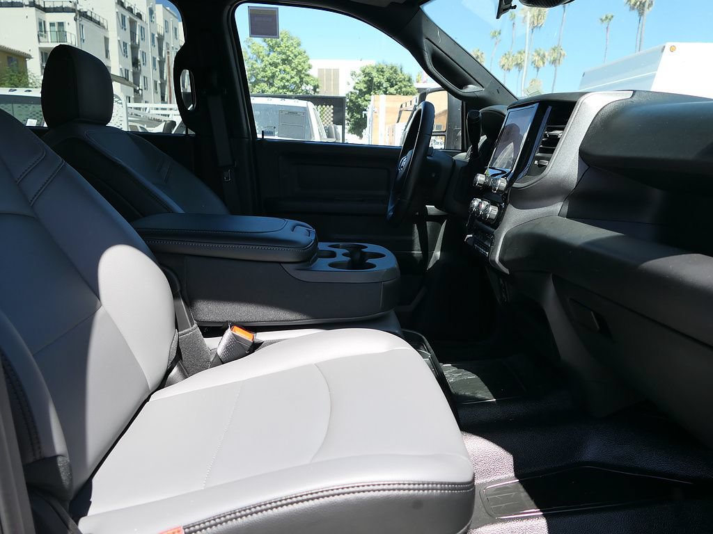 New 2026 RAM 3500 Tradesman AWD/4WD image 29