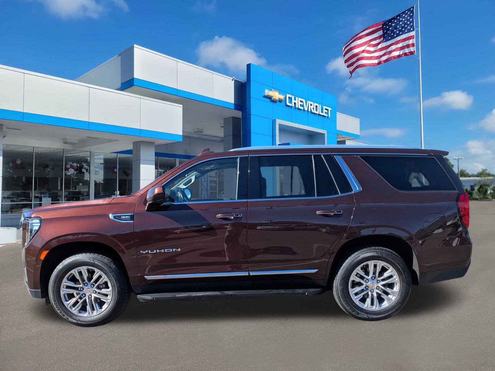 Used 2023 GMC Yukon SLT w/ Max Trailering Package image 7