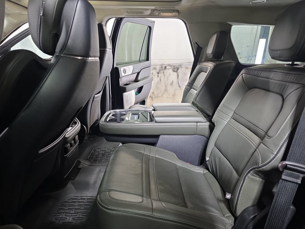 Used 2022 Lincoln Navigator Black Label AWD/4WD image 14