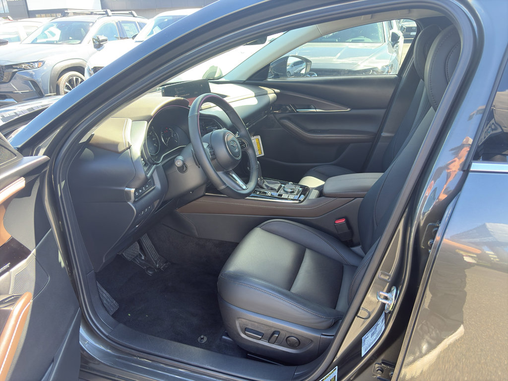 Used 2025 MAZDA CX-30 2.5 Turbo w/ Premium Plus Pkg AWD/4WD image 12