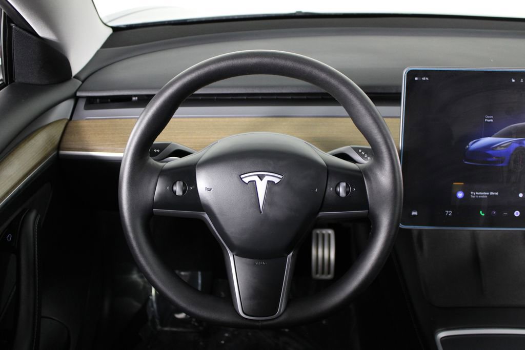 Used 2023 Tesla Model 3 Performance image 4