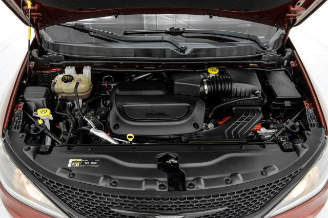 Used 2019 Chrysler Pacifica Touring-L w/ S Appearance Package FWD image 50