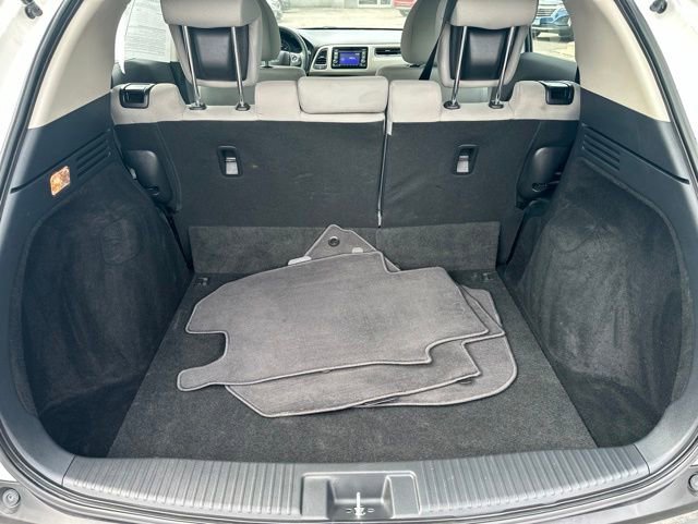 Used 2022 Honda HR-V LX image 8
