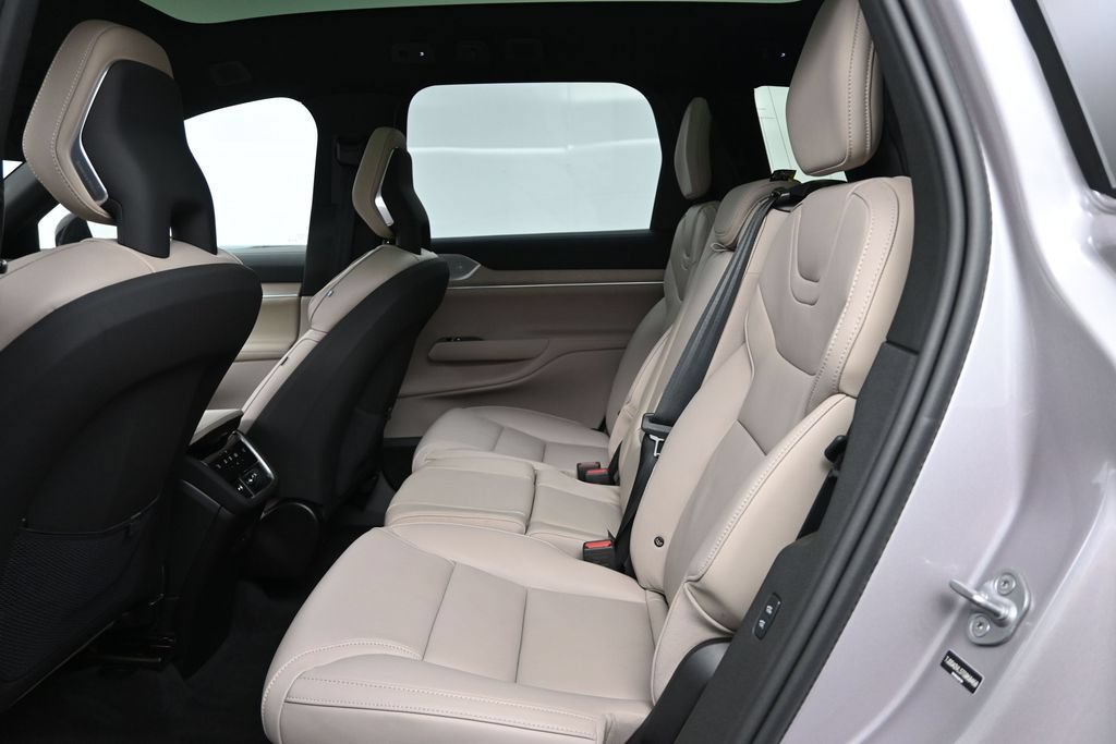 New 2026 Volvo EX90 Ultra AWD/4WD image 14