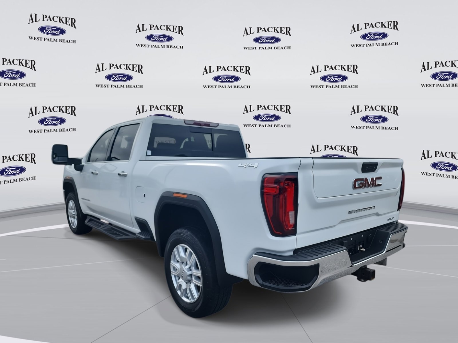 Used 2023 GMC Sierra 2500 SLT w/ SLT Convenience Package image 3