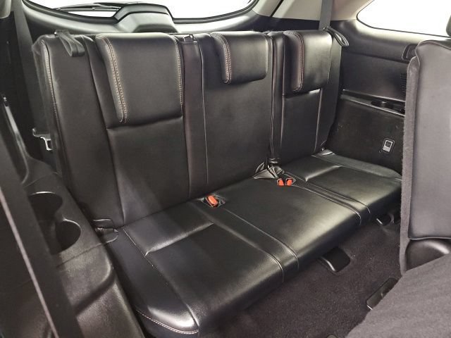 Used 2016 Toyota Highlander XLE AWD/4WD image 36