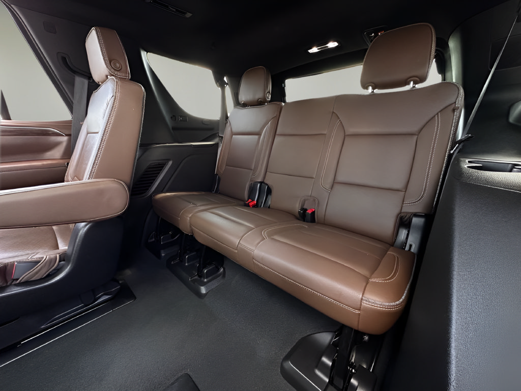 Used 2023 Chevrolet Tahoe High Country w/ Premium Package 2 RWD image 23