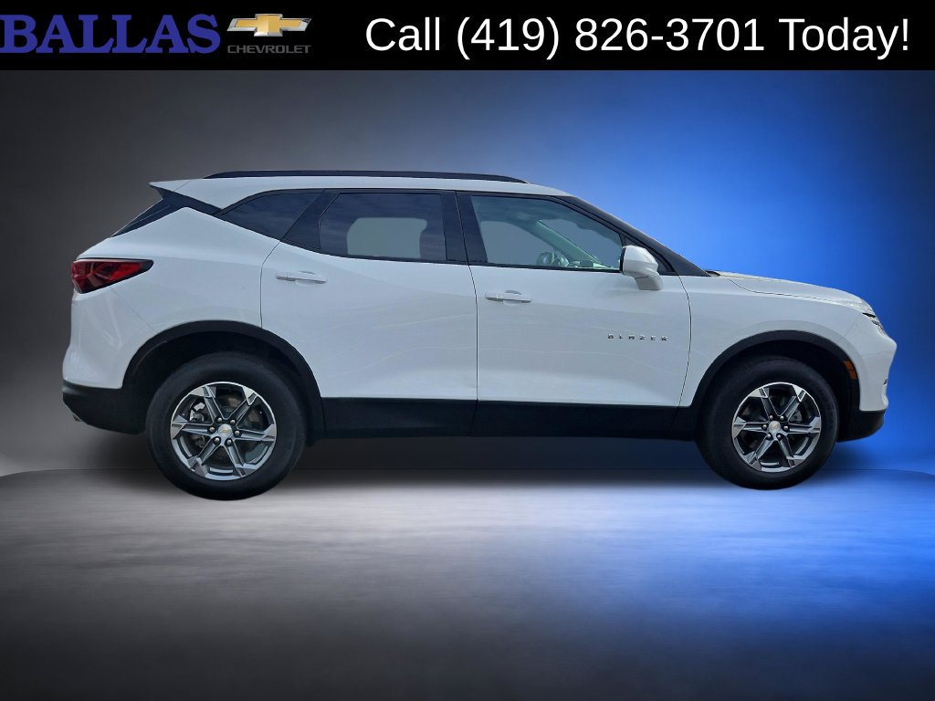 Certified 2024 Chevrolet Blazer LT w/ Convenience Package FWD image 6