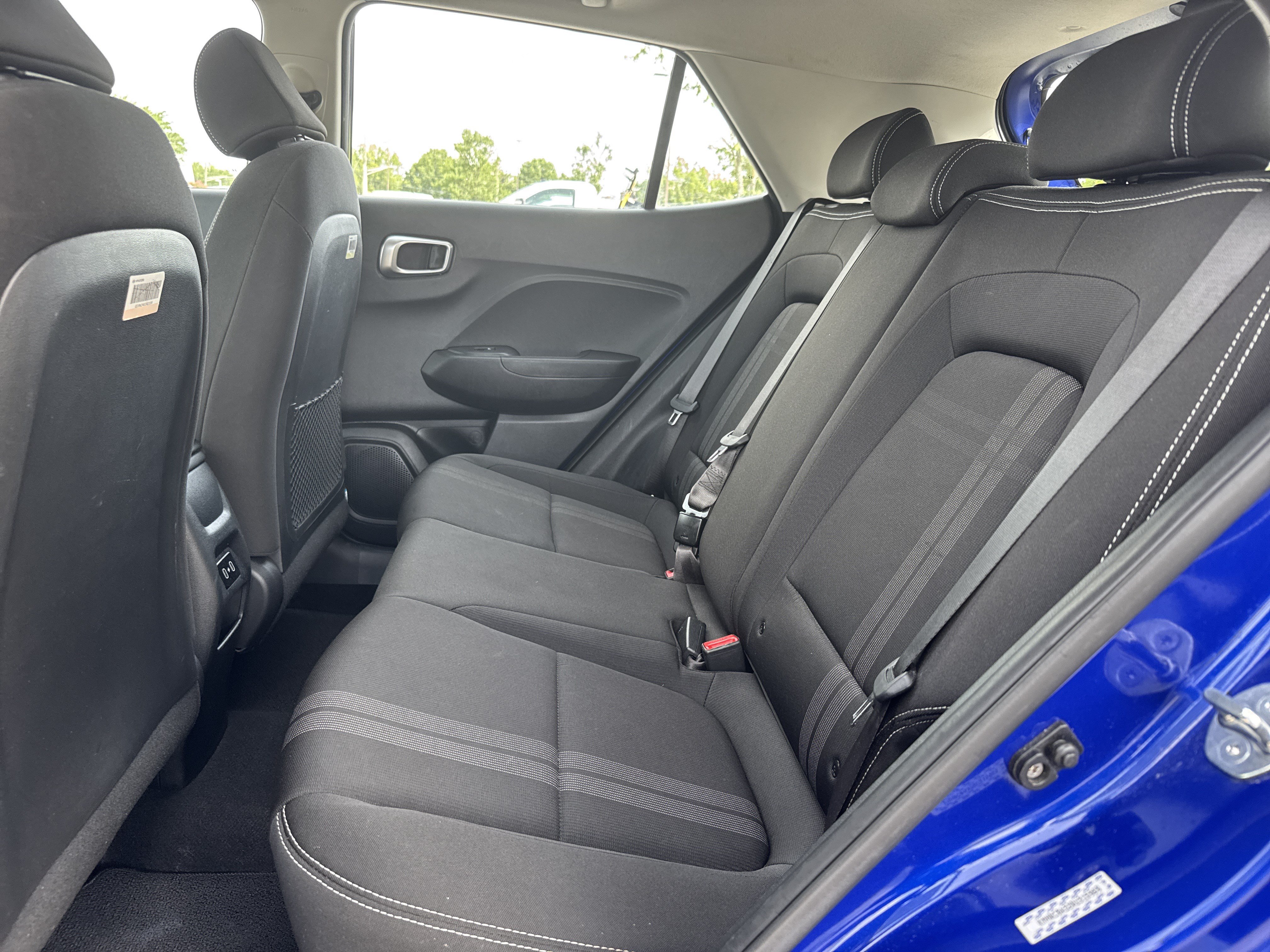 Used 2024 Hyundai Venue SEL FWD image 28