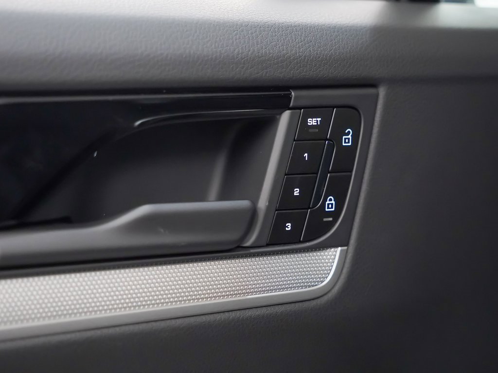 New 2026 Porsche Cayenne E-Hybrid image 22