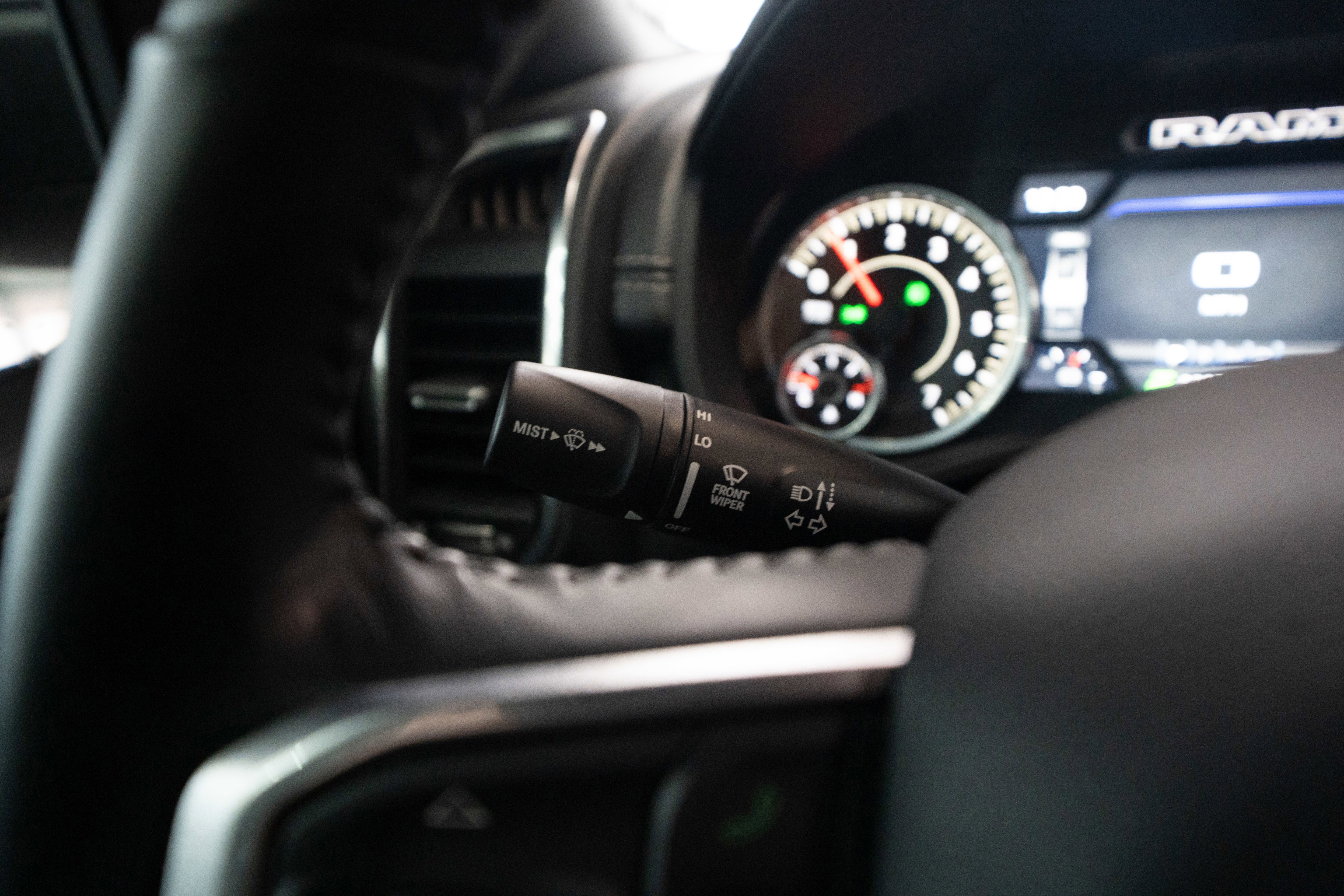 Used 2022 RAM 1500 Laramie w/ Sport Appearance Package image 13