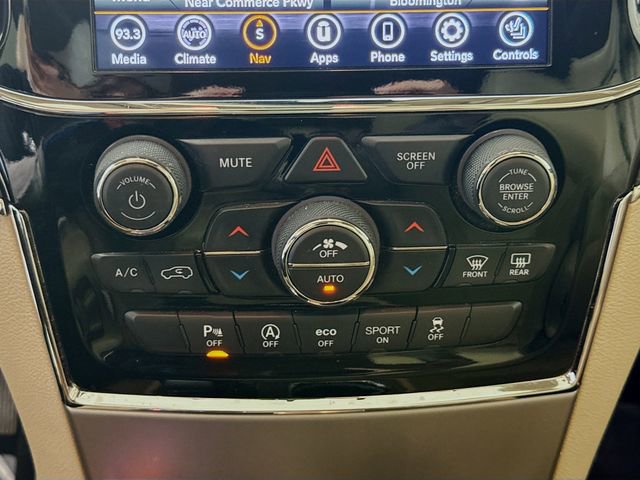 Used 2021 Jeep Grand Cherokee Limited AWD/4WD image 16