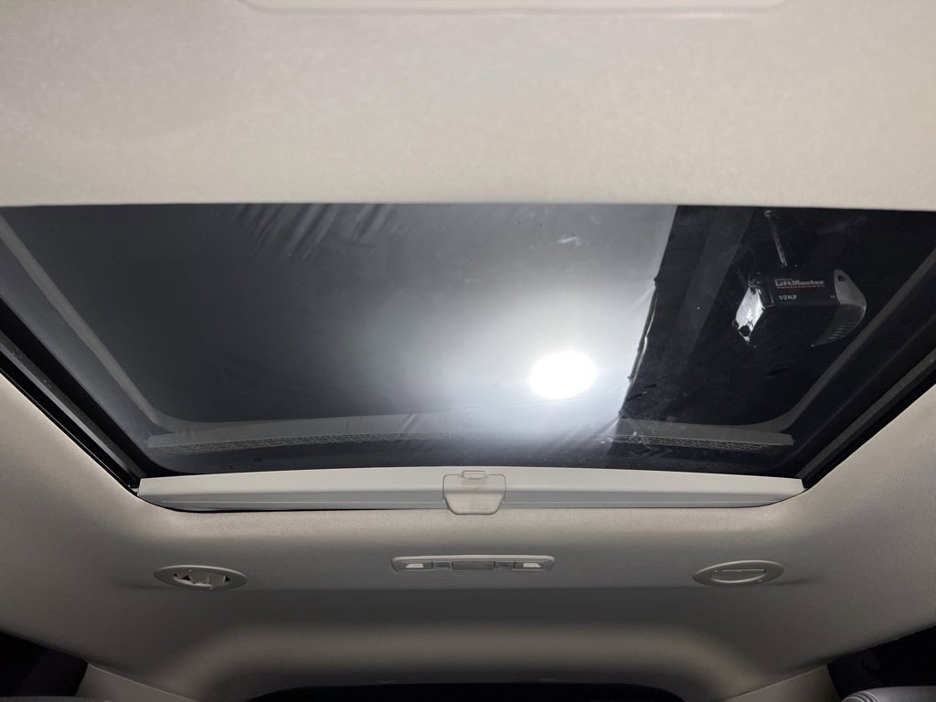 Used 2020 GMC Acadia Denali w/ Trailering Package image 16