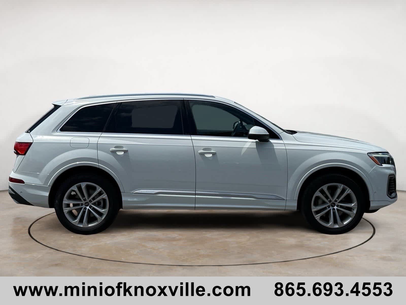 Used 2025 Audi Q7 3.0T Premium Plus AWD/4WD image 2
