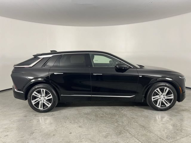 Certified 2024 Cadillac Lyriq Tech w/ Driver Assist Package RWD image 9