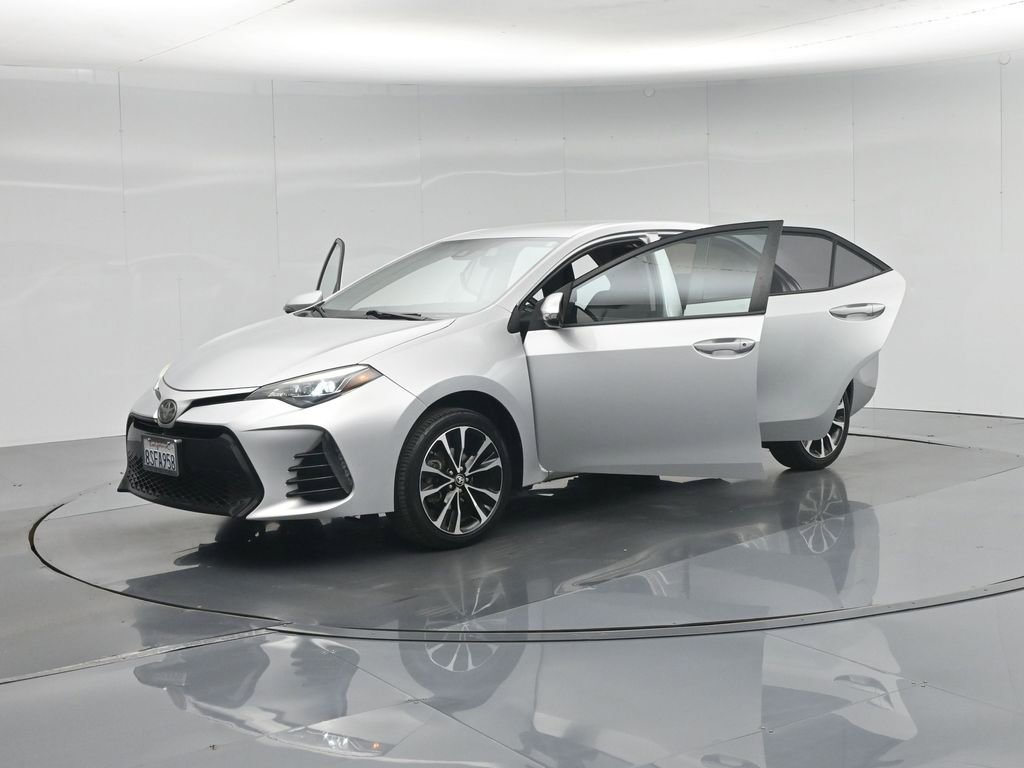 Used 2017 Toyota Corolla SE w/ Carpet Mat Package (TMS) FWD image 30