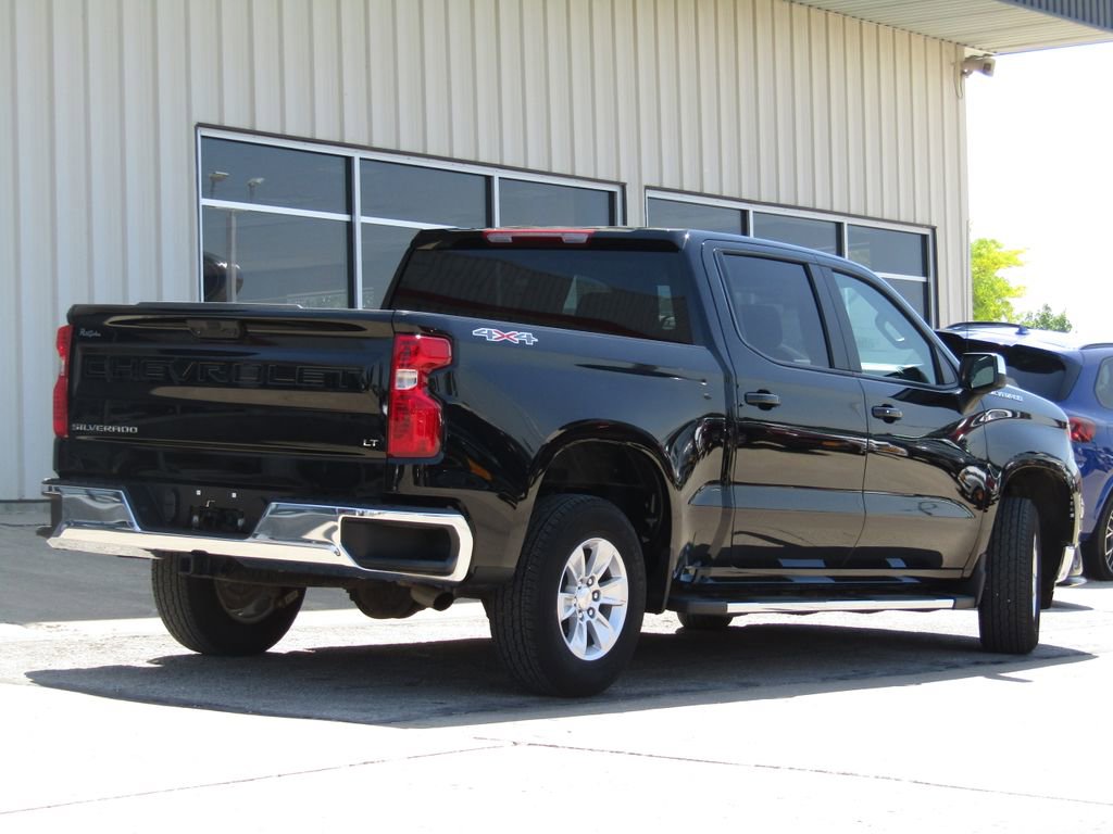 Used 2026 Chevrolet Silverado 1500 LT AWD/4WD image 3
