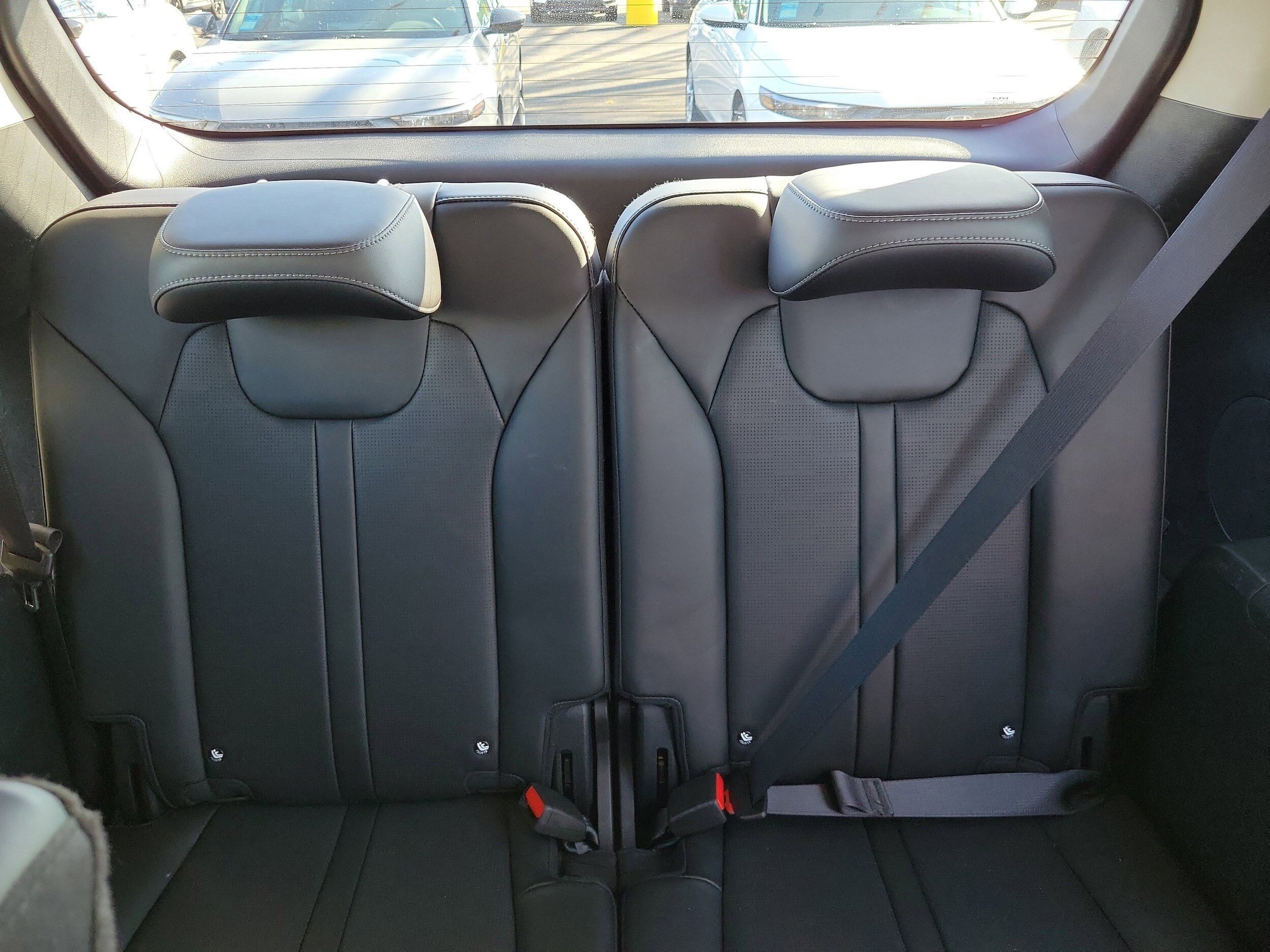 Used 2024 Kia Sorento S image 18