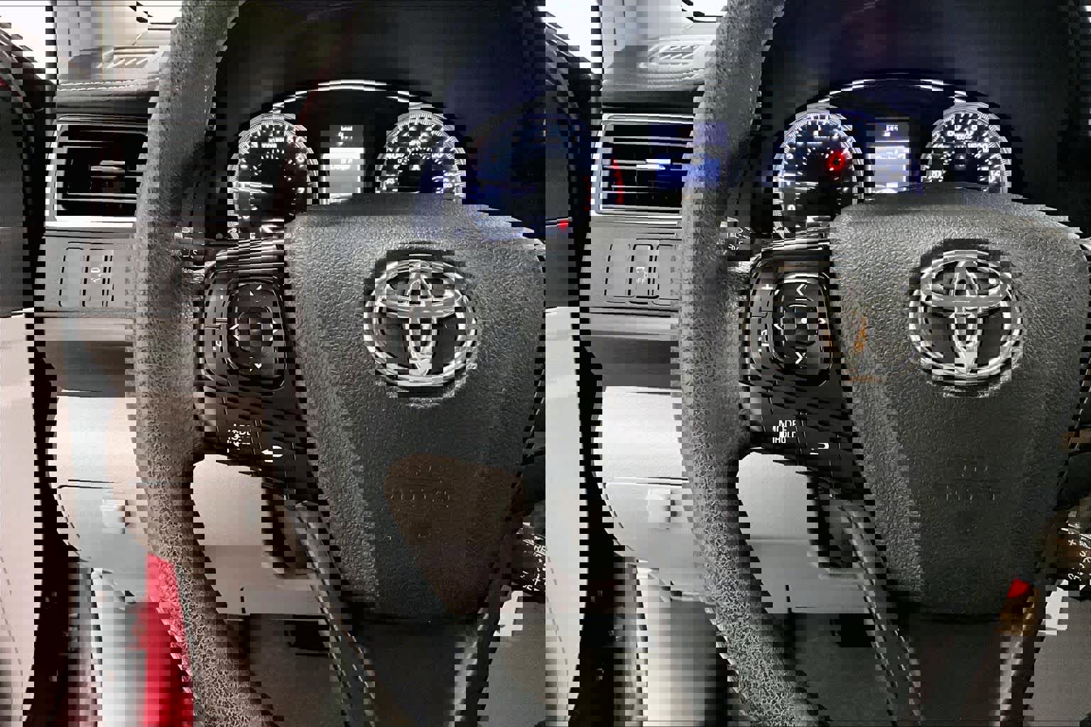 Used 2017 Toyota Camry LE FWD image 21