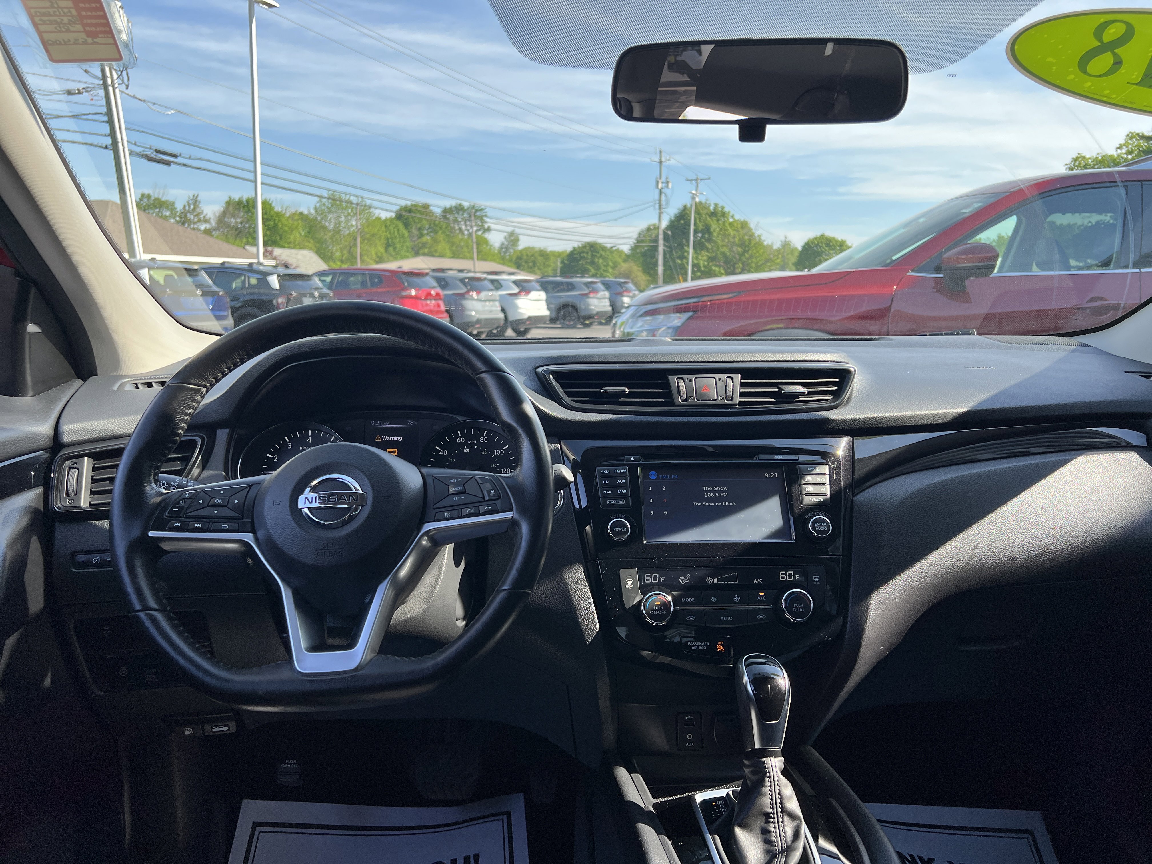Used 2018 Nissan Rogue Sport SV w/ SV Technology Package AWD/4WD image 5