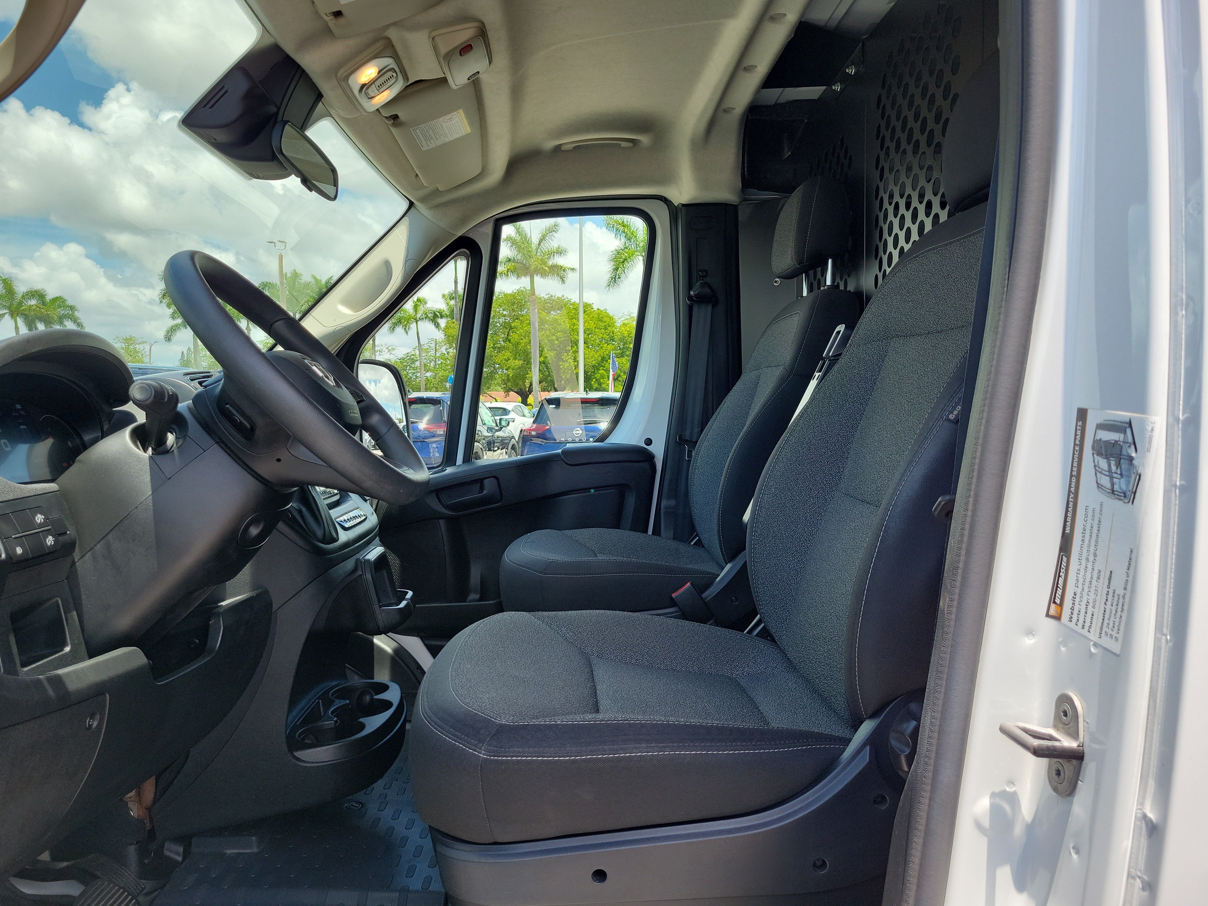Used 2025 RAM ProMaster 2500 w/ U-Haul Equipment Group FWD image 11