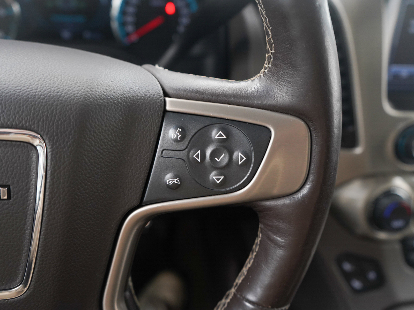 Used 2018 GMC Yukon Denali w/ Open Road Package image 29