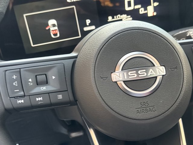 New 2025 Nissan Kicks S image 33