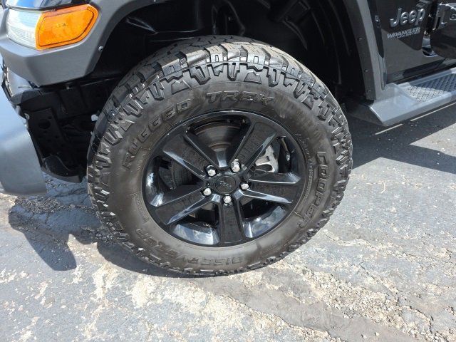 Used 2020 Jeep Wrangler Unlimited Sahara image 50