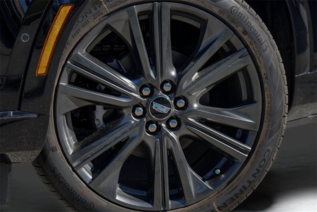 New 2026 Cadillac Optiq Sport 2 image 26