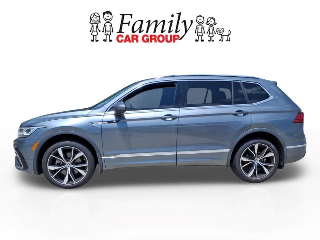 Used 2024 Volkswagen Tiguan SEL R-Line w/ MDO Package, Two-Row AWD/4WD image 2