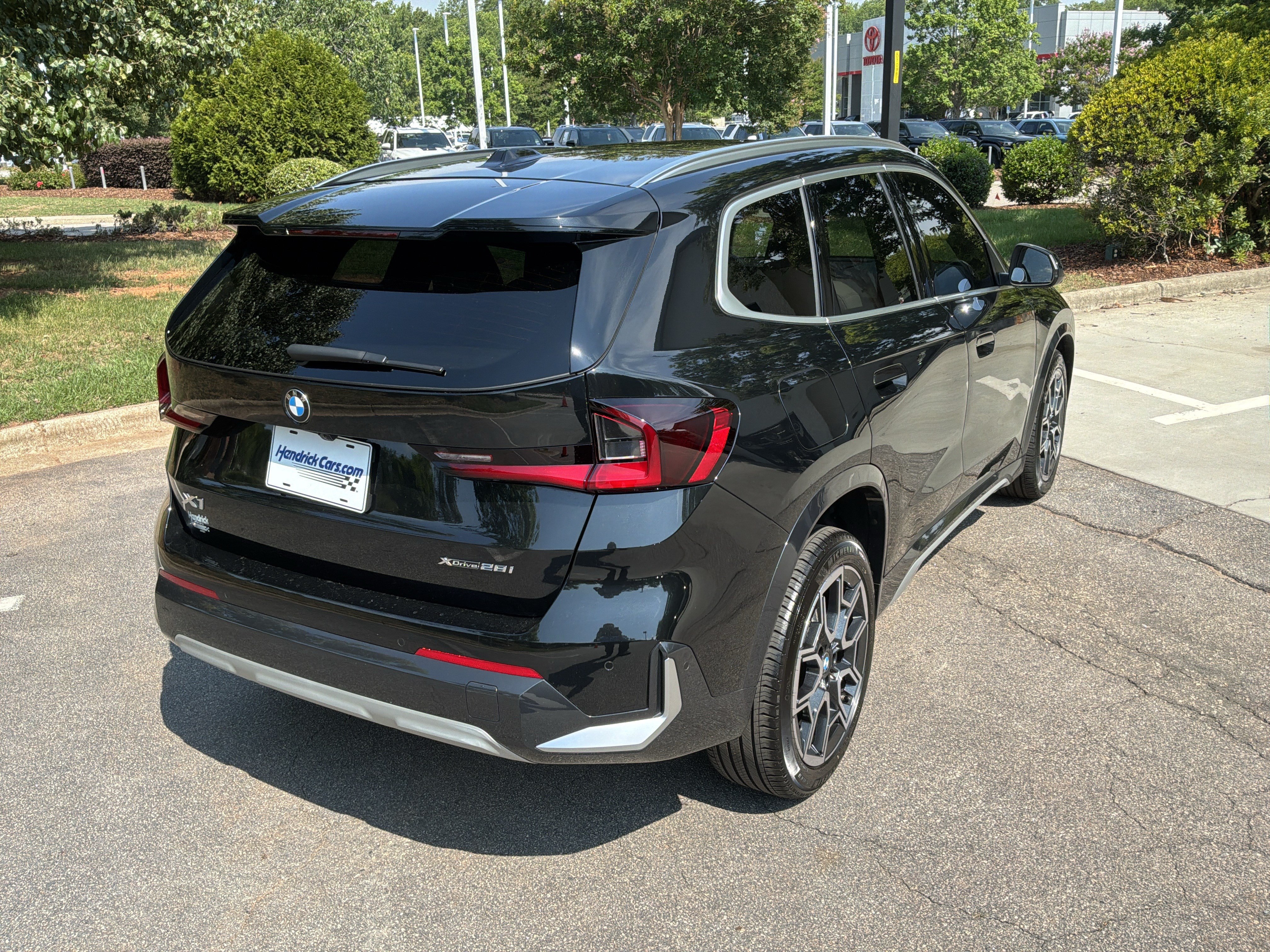 Used 2025 BMW X1 xDrive28i w/ Technology Package AWD/4WD image 10