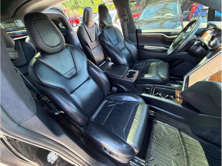 Used 2017 Tesla Model X 100D AWD/4WD image 24